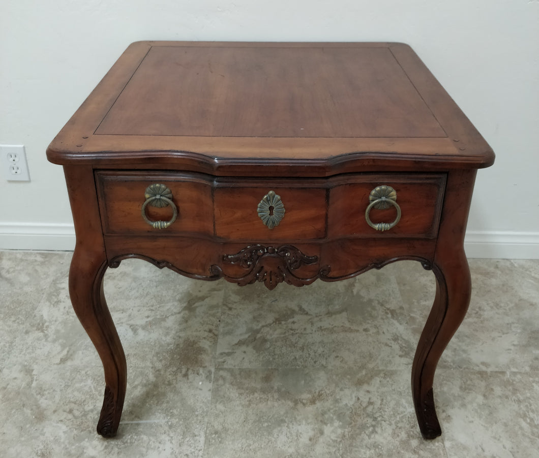 Vintage Drexel Heritage Queen Anne Table