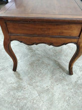 Vintage Drexel Heritage Queen Anne Table