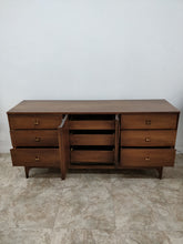 Vintage Broyhill Brasilia 9 Drawer Dresser