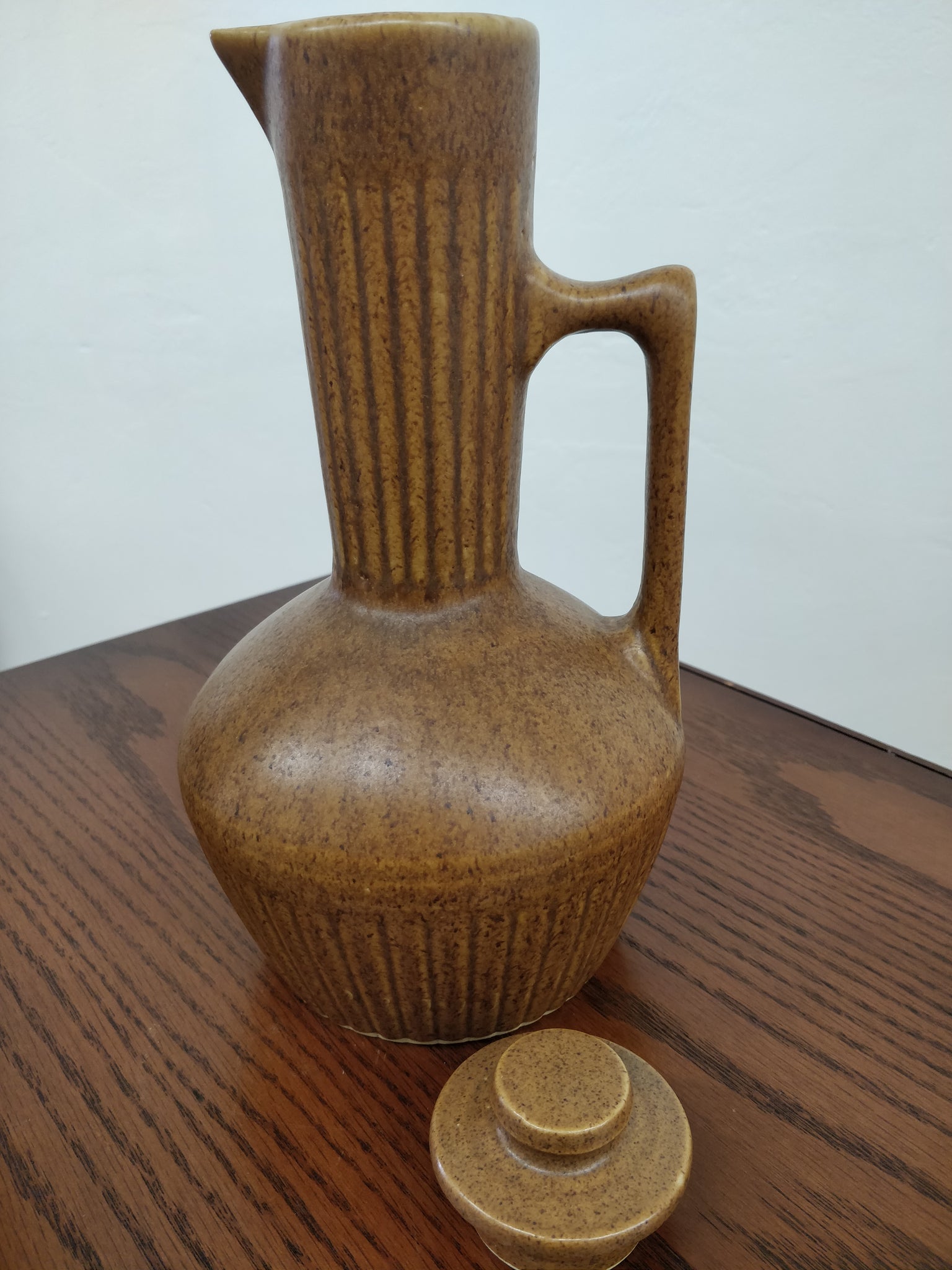 Vintage Monmouth Pottery Pitcher Gordelly, Unlimited