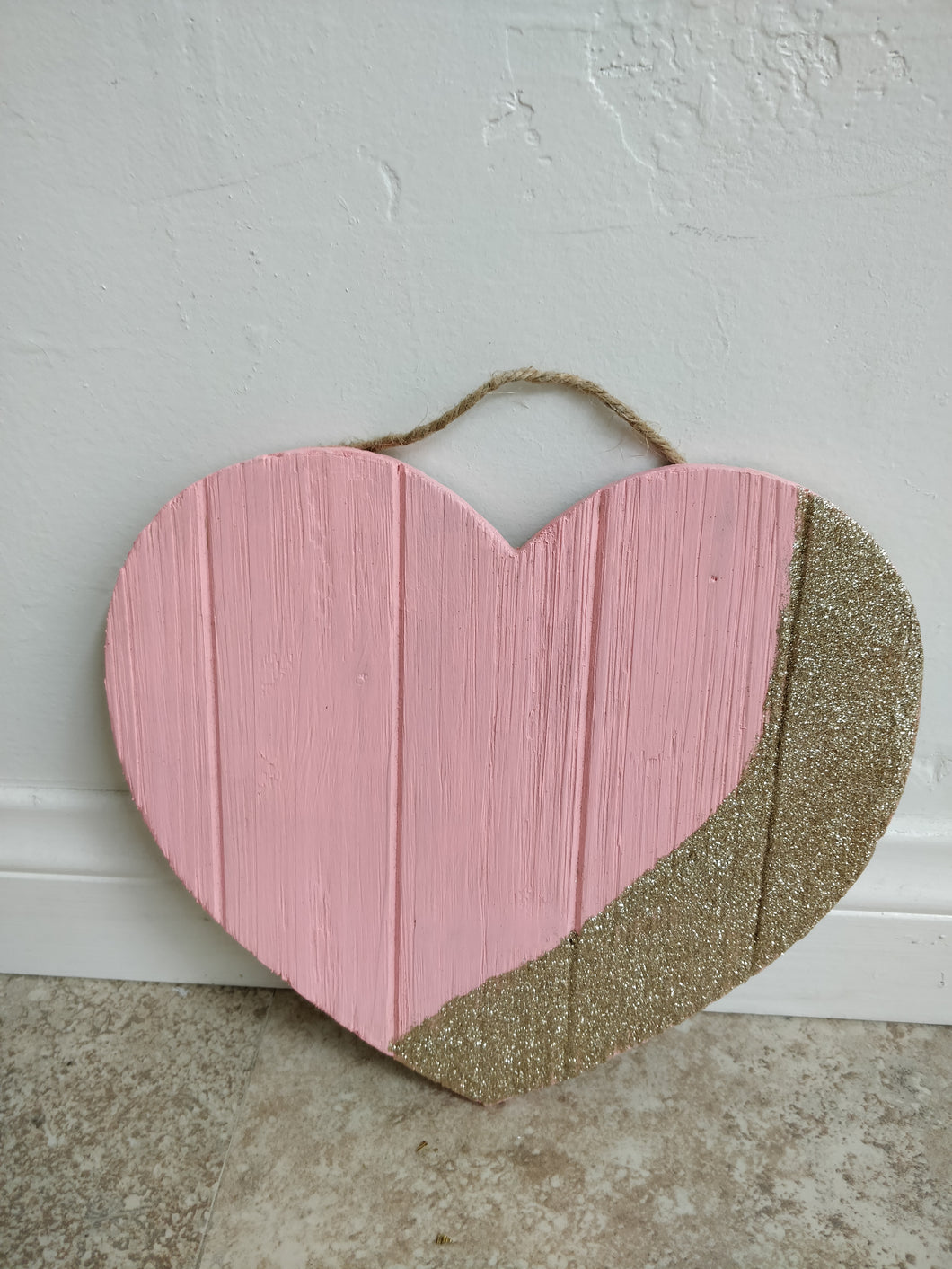 Hand-Painted Wooden Heart Wall Decor – Gordelly, Unlimited