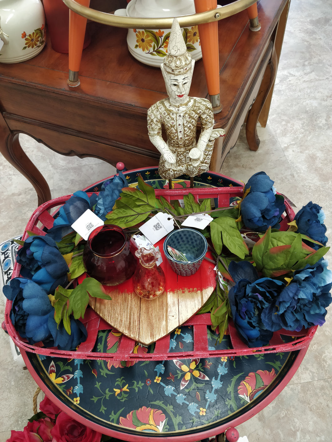 red tobacco basket New! Oblong Rectangle Tray Wood Wall Tabletop 9x7 Christmas or as unique wall decor Creative Co-Op Reproduction Red Basket