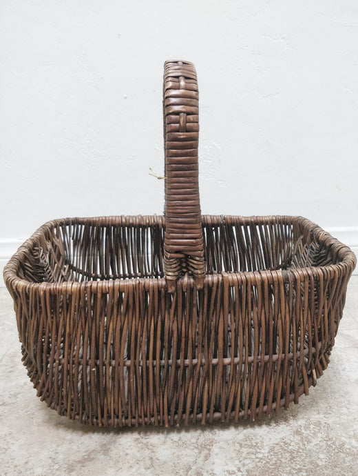 Basket w/Handles