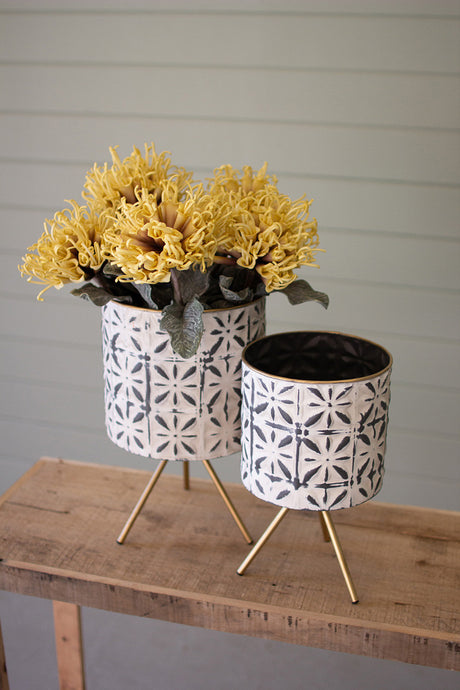 Metal Planter W/Tripod Legs